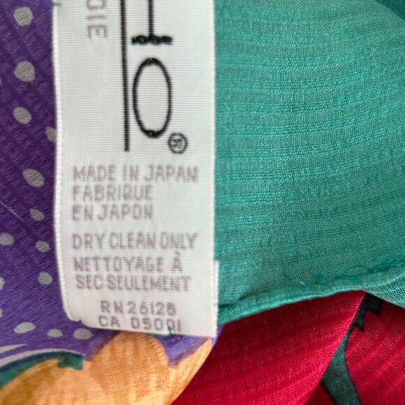 Echo NWOT floral 100% silk square scarf, made in Japan multicolored - Picture 8 of 8